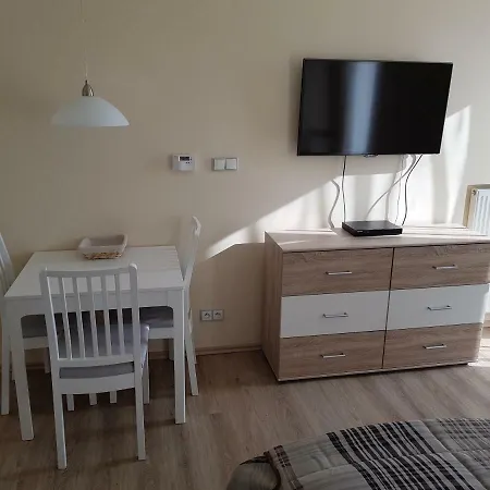 120/3 アパート *